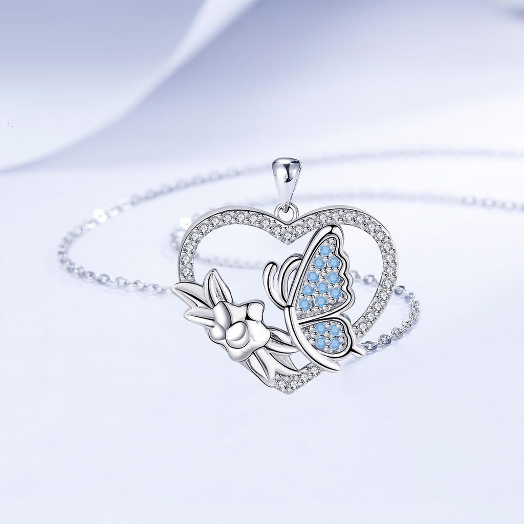 Heart-shaped Inlaid Butterfly Necklace Women's Romantic Fashion Clavicle Chain