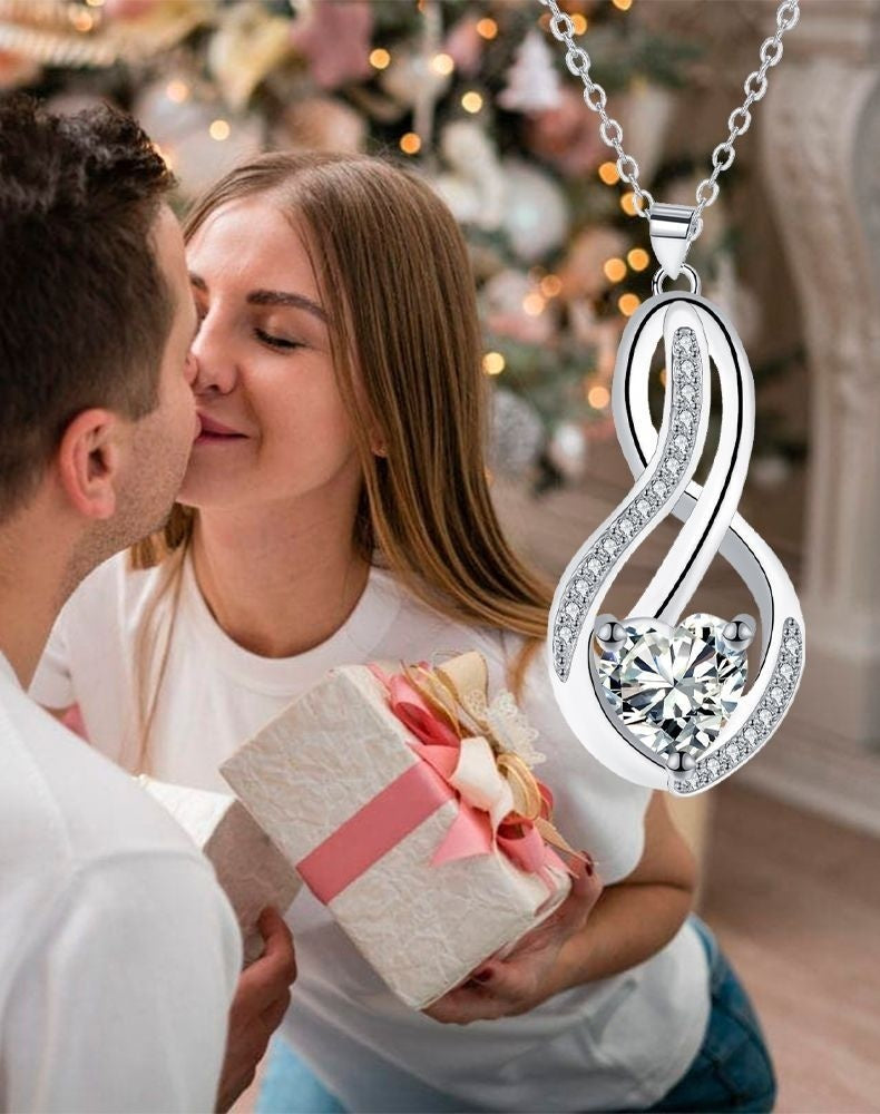 European And American Romantic Fashion Unlimited Symbol Heart-shaped Ornament Necklace For Women