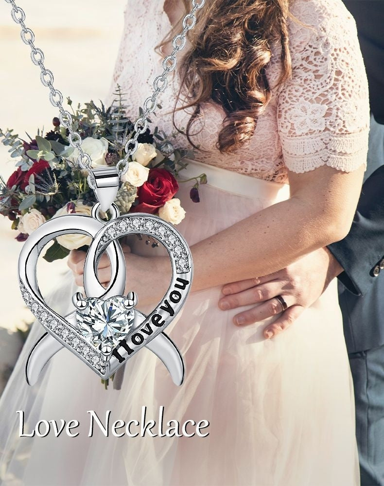 Love Necklace Women's High Sense Elegant Accessories