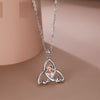 European And American Style Irregular Rose Necklace