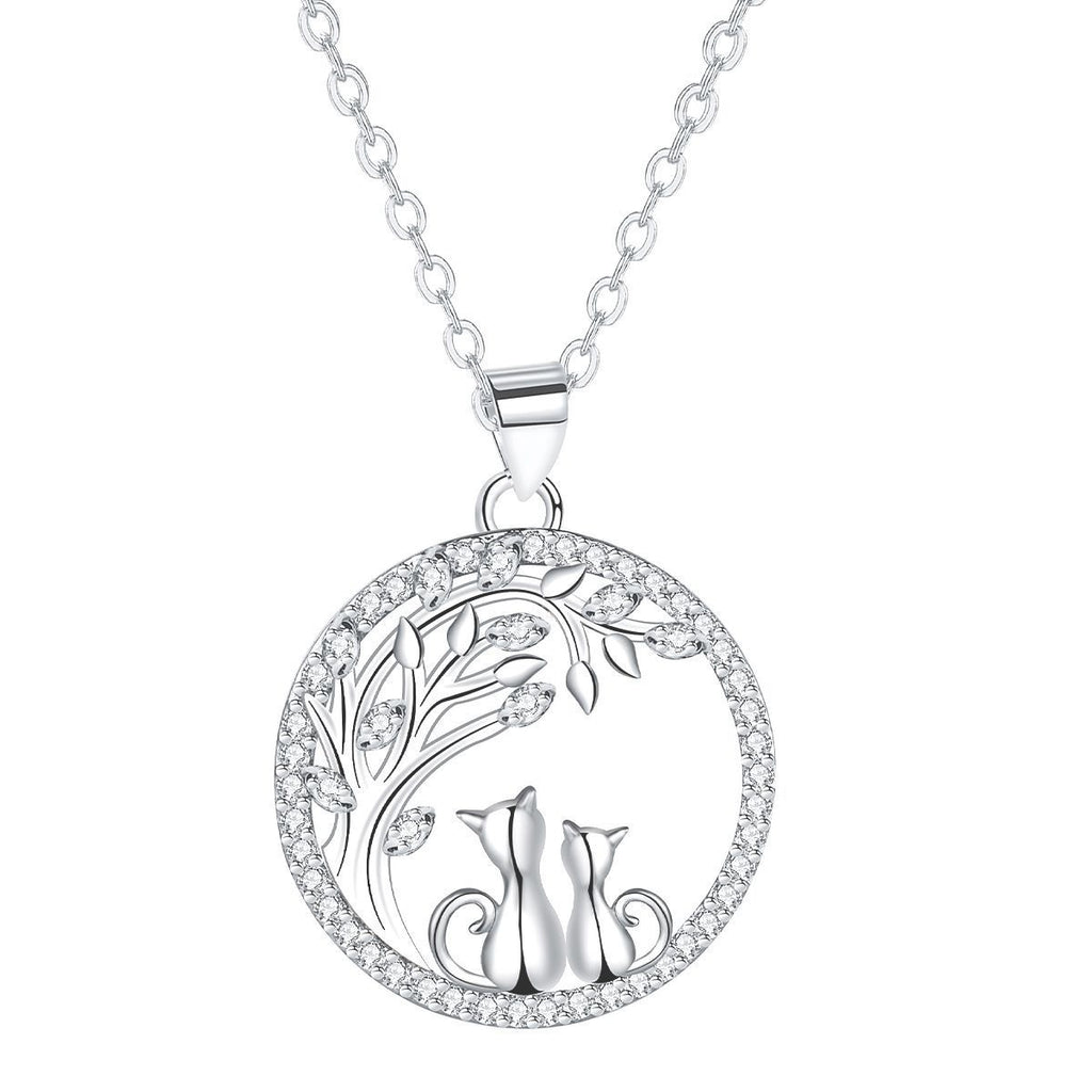 Cat Necklace Under The Shade Of European And American Trees