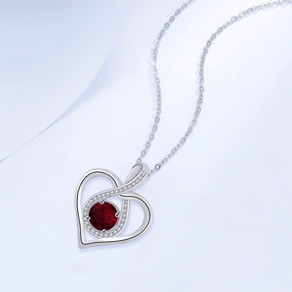 Fashion High-end Love Deep Necklace Female European And American Romantic Ornament