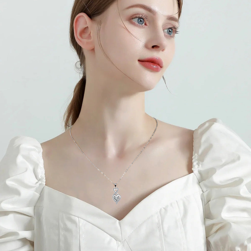 European And American Fashion Minimalist Heart-shaped Necklace High-grade Temperament Jewelry Cross Chain