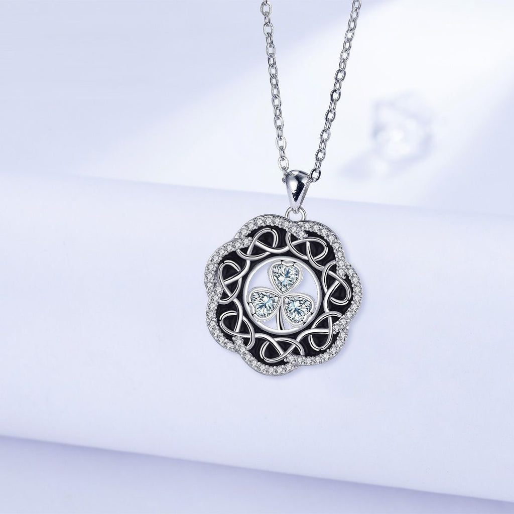 European And American High-grade Hot-selling Jewelry Vintage Clover Necklace