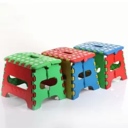 Portable Thick Plastic Kids folding Stool Outdoor Activity Tool Home Traveling Necessity Color Random Delivery